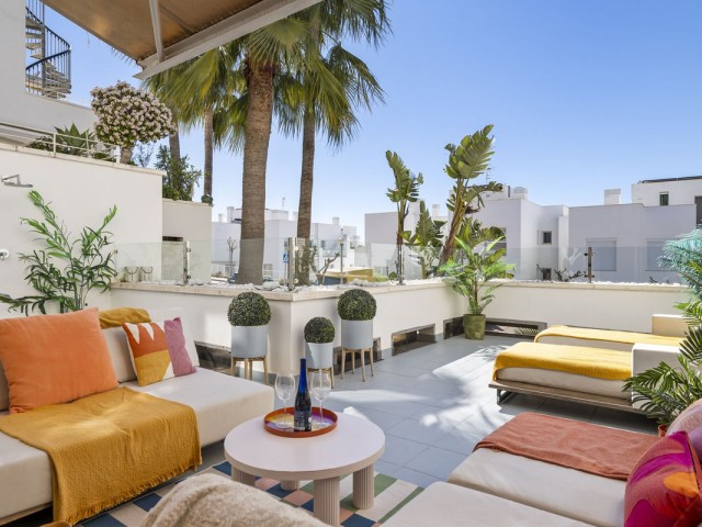 Appartement avec 3 Chambres  à Torrequebrada