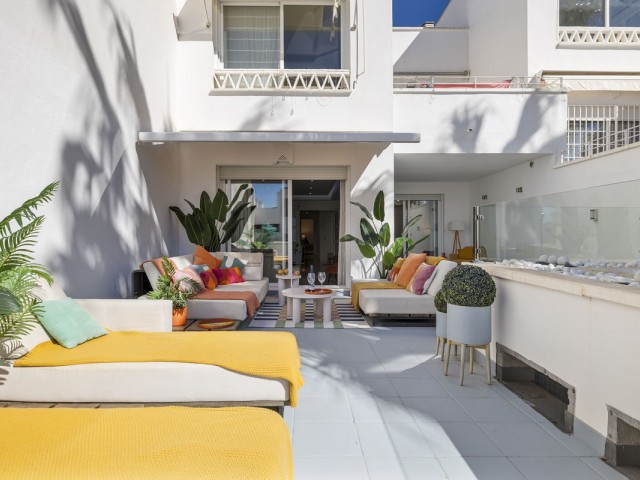 Appartement avec 3 Chambres  à Torrequebrada