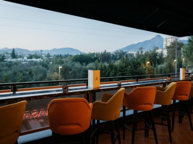 Kommerziell in Nueva Andalucía