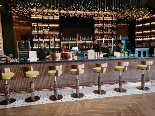 Kommerziell in Nueva Andalucía