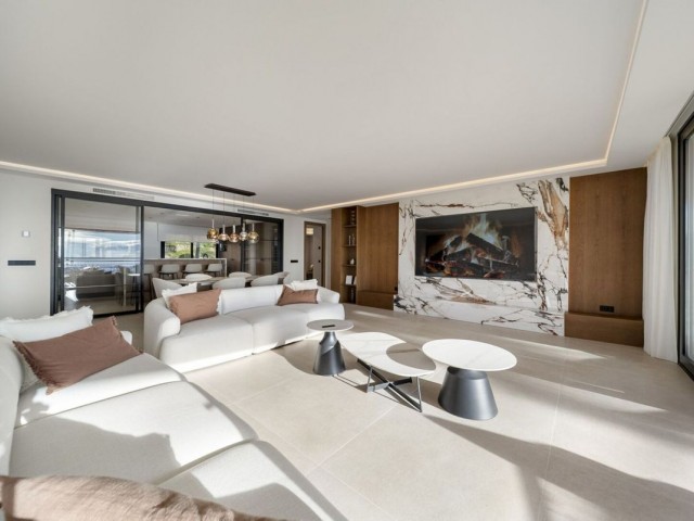 3 Bedrooms Apartment in Nueva Andalucía