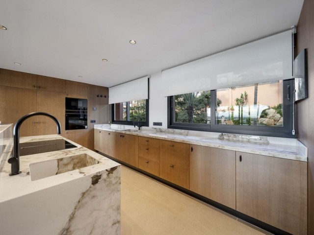 3 Bedrooms Apartment in Nueva Andalucía