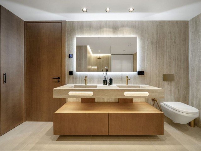 3 Bedrooms Apartment in Nueva Andalucía