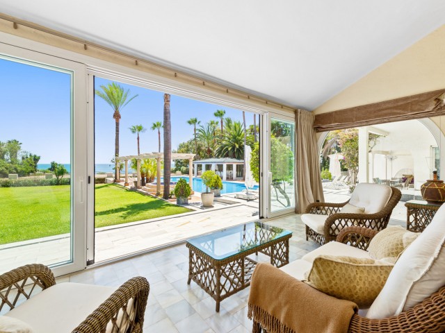 6 Schlafzimmer Villa in Estepona
