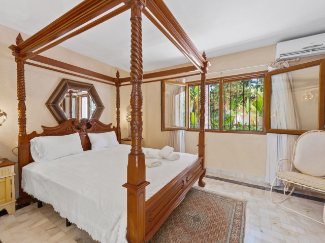 6 Schlafzimmer Villa in Estepona