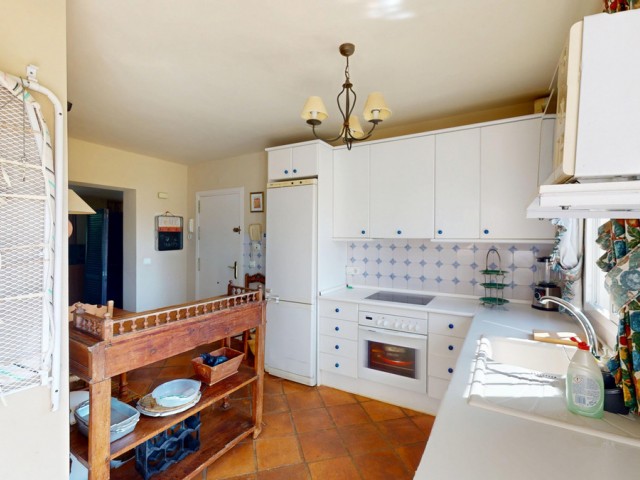 4 Bedrooms Apartment in Guadalmina Alta