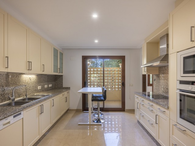 Apartment, Sotogrande Alto, R5274490