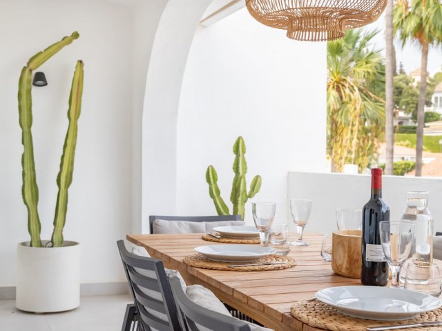 2 Bedrooms Townhouse in Elviria