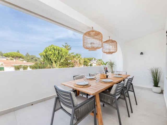 2 Bedrooms Townhouse in Elviria