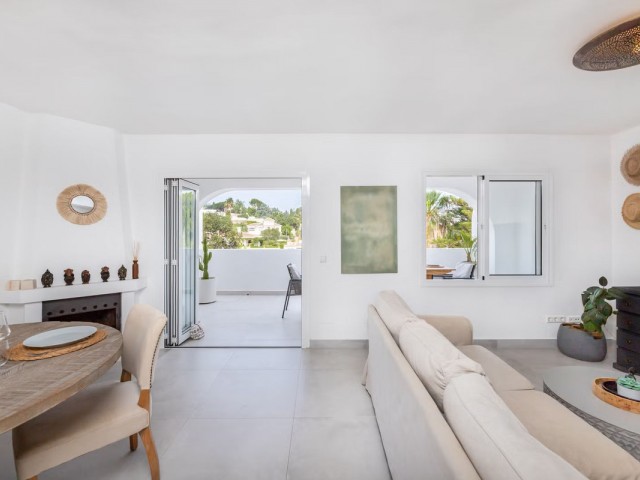 2 Bedrooms Townhouse in Elviria