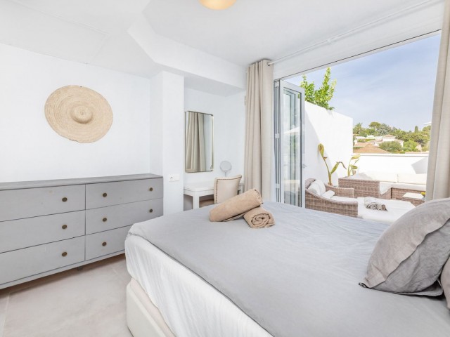 2 Bedrooms Townhouse in Elviria
