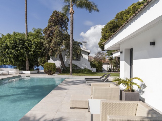 5 Sovrums Villa i Marbella