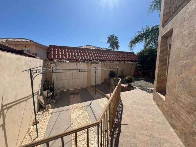 4 Schlafzimmer Villa in Riviera del Sol