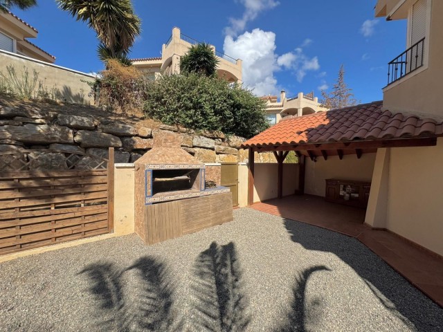 4 Schlafzimmer Villa in Riviera del Sol