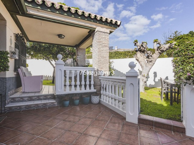 6 Bedrooms Villa in Benalmadena Costa