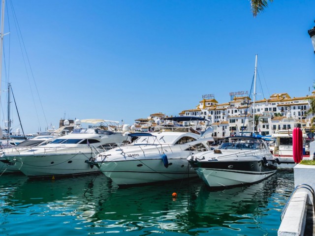 4 Soveroms Rekkehus i Casares