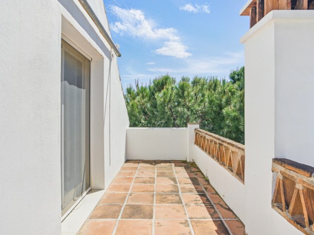 4 Schlafzimmer Apartment in Nueva Andalucía