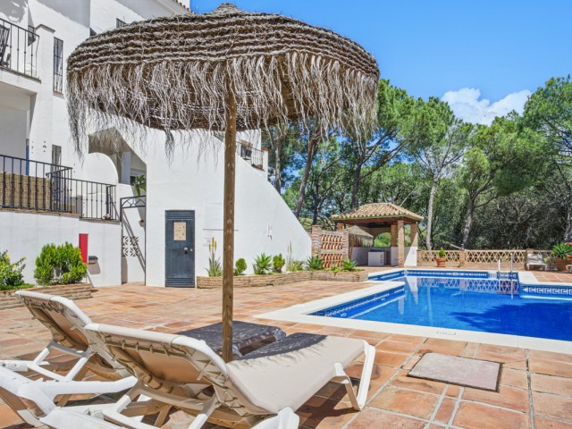 4 Schlafzimmer Apartment in Nueva Andalucía