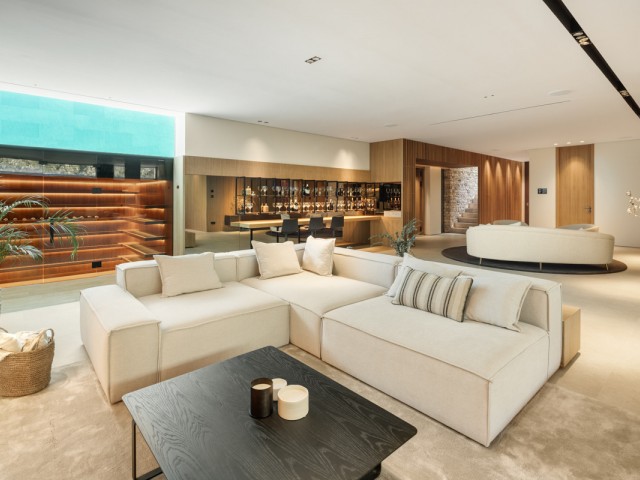 5 Schlafzimmer Villa in Nueva Andalucía