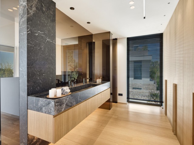 5 Schlafzimmer Villa in Nueva Andalucía