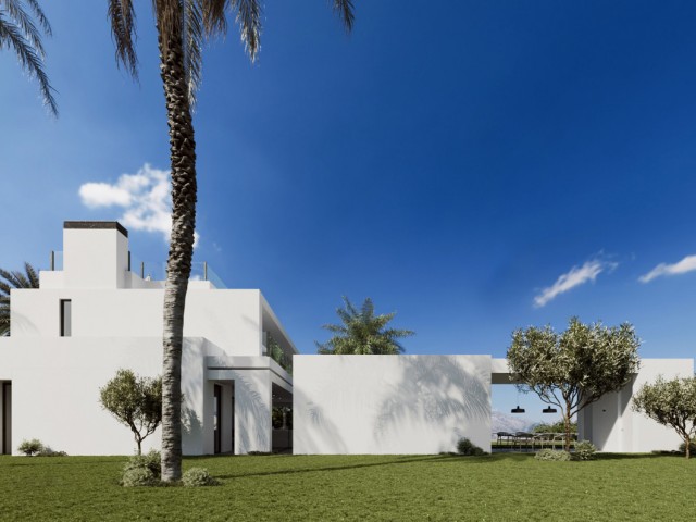 6 Bedrooms Villa in Marbella