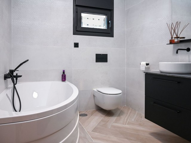 4 Makuuhuoneen Huvila Alhaurín de la Torre