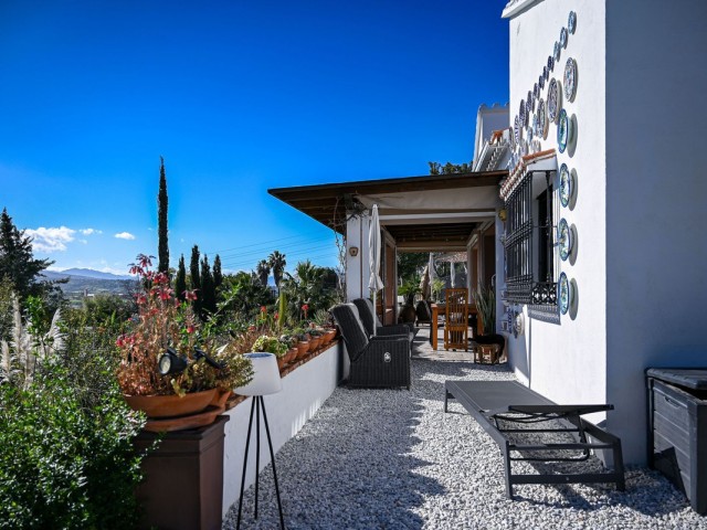 4 Makuuhuoneen Huvila Alhaurín de la Torre