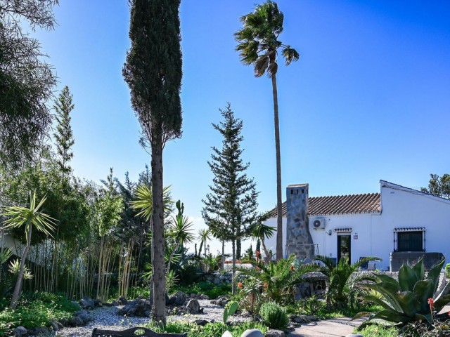 4 Makuuhuoneen Huvila Alhaurín de la Torre