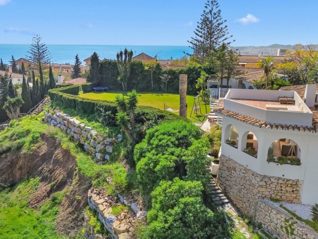 6 Bedrooms Villa in Fuengirola