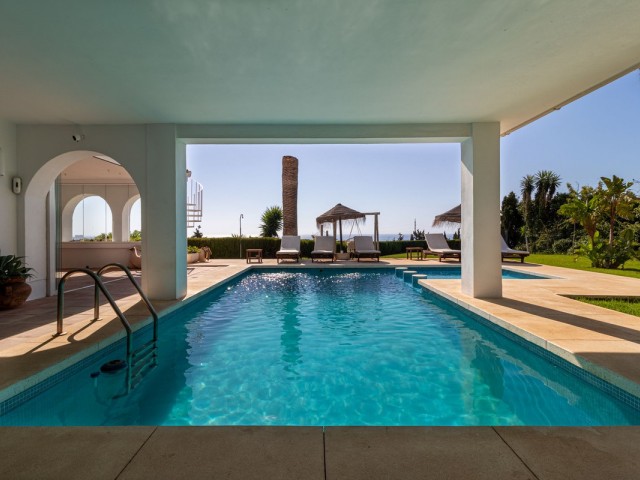 6 Bedrooms Villa in Fuengirola