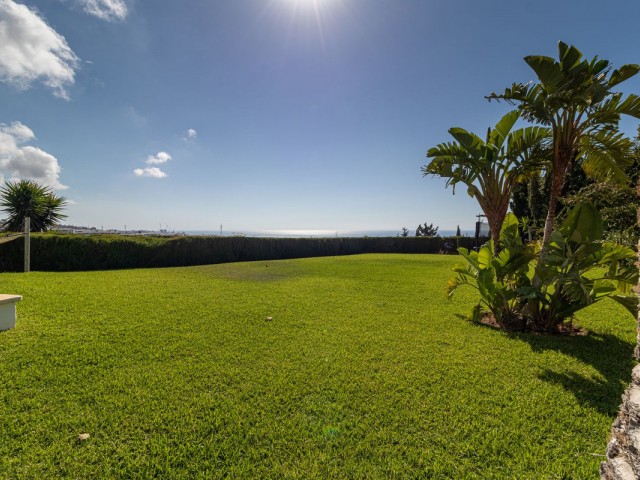 6 Bedrooms Villa in Fuengirola