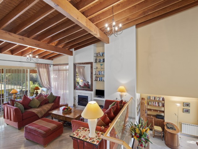 3 Soveroms Villa i Benahavís