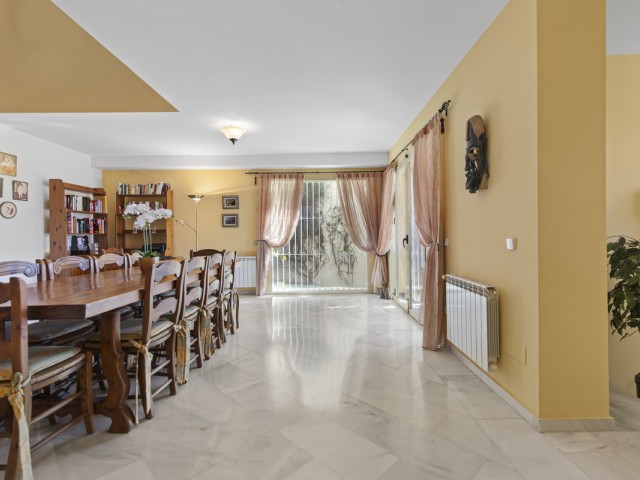 3 Soveroms Villa i Benahavís