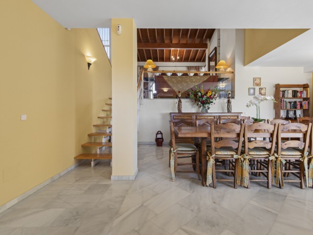 3 Soveroms Villa i Benahavís