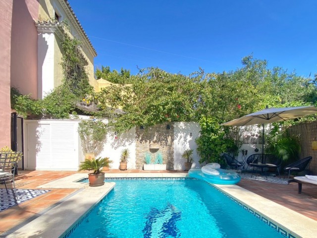 3 Bedrooms Villa in Marbella