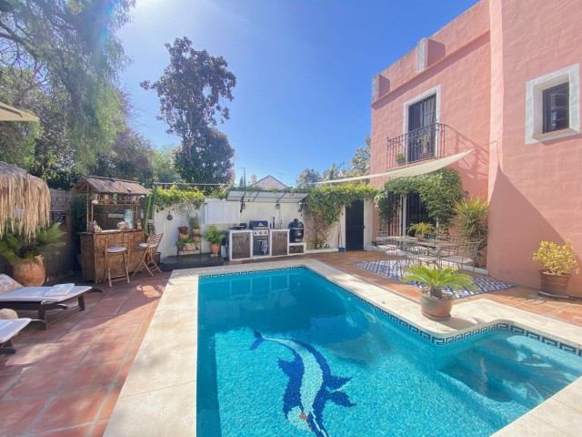 3 Bedrooms Villa in Marbella