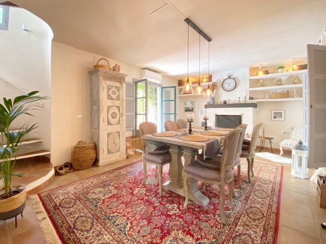 3 Bedrooms Villa in Marbella