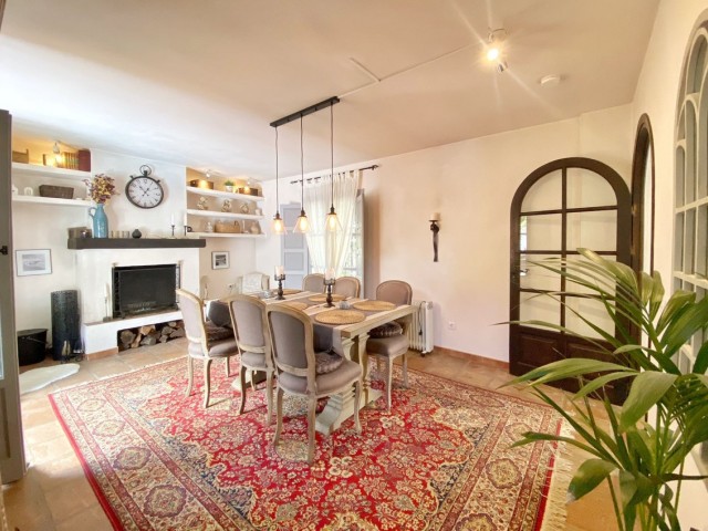 3 Bedrooms Villa in Marbella