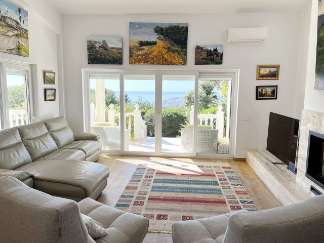 6 Schlafzimmer Villa in Mijas