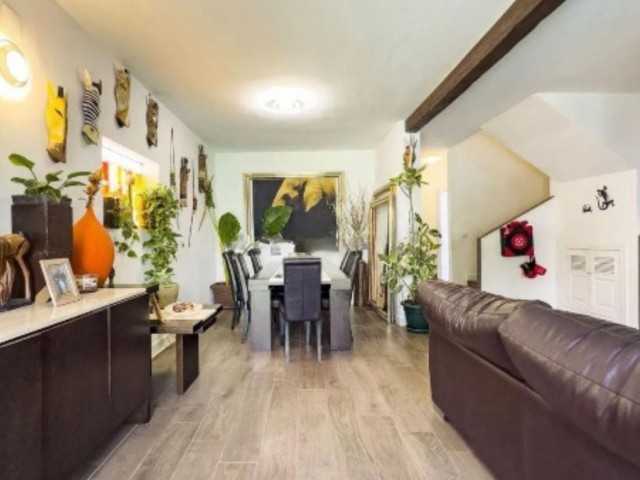 3 Schlafzimmer Villa in Estepona