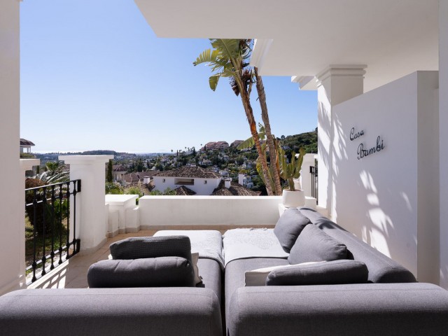 2 Bedrooms Apartment in Marbella