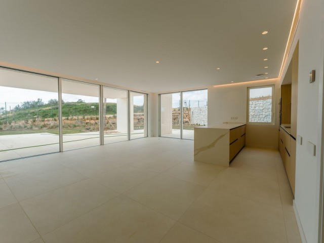 3 Soveroms Leilighet i Ojén