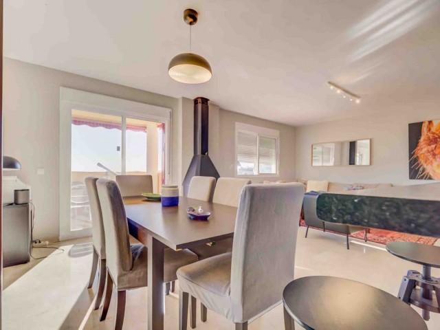 Maison mitoyenne avec 3 Chambres  à Mijas