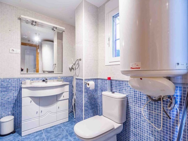 Maison mitoyenne avec 3 Chambres  à Mijas