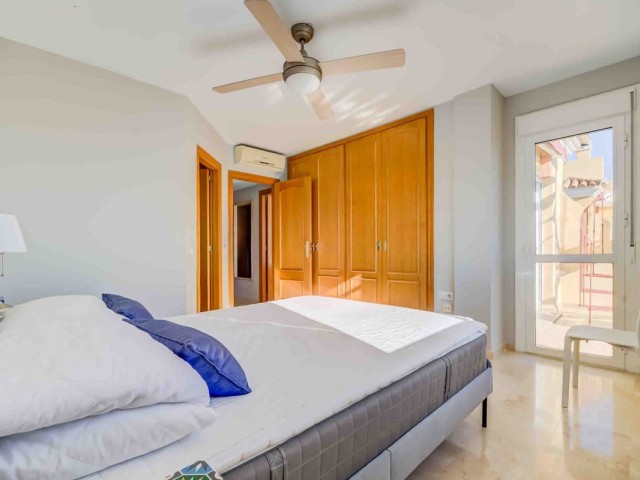 Maison mitoyenne avec 3 Chambres  à Mijas