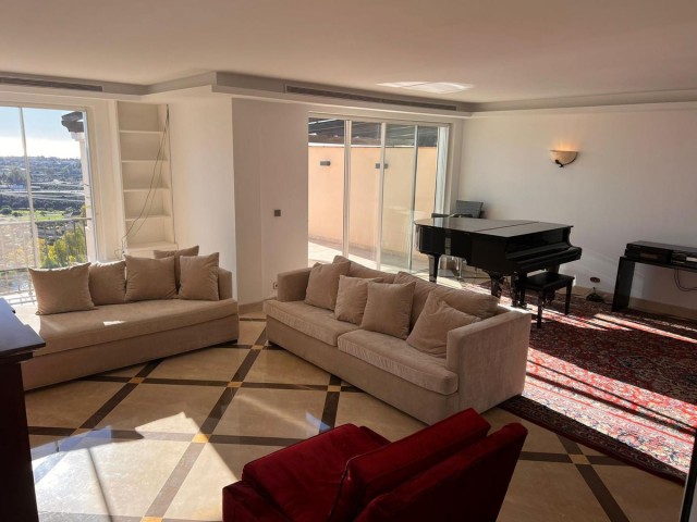 3 Schlafzimmer Apartment in Benahavís