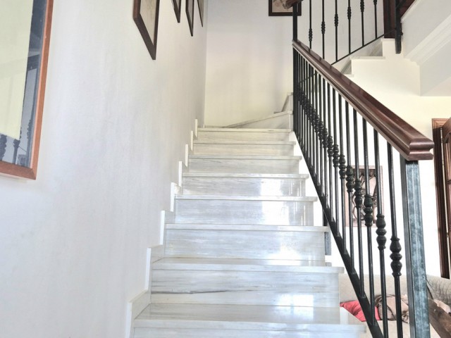 Maison mitoyenne avec 3 Chambres  à Alhaurin Golf