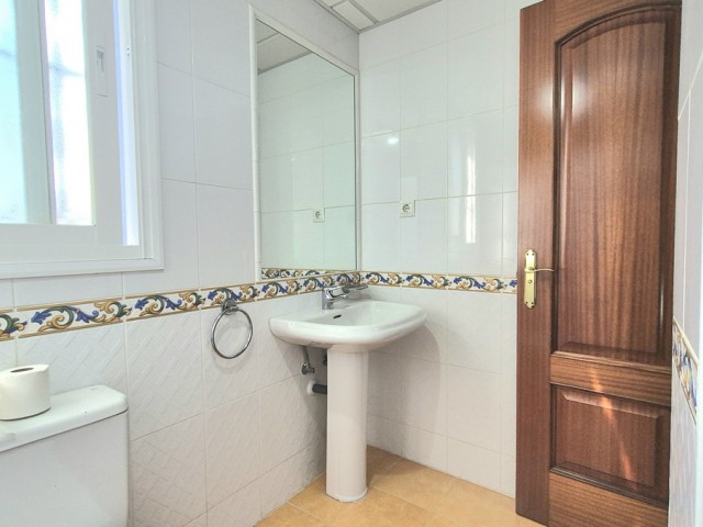 Maison mitoyenne avec 3 Chambres  à Alhaurin Golf