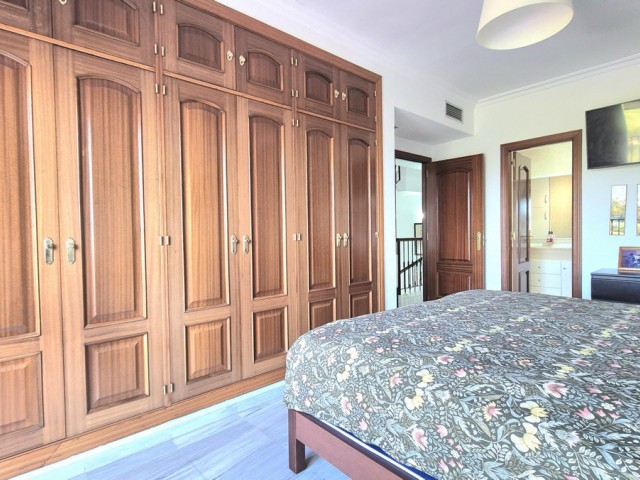 Maison mitoyenne avec 3 Chambres  à Alhaurin Golf