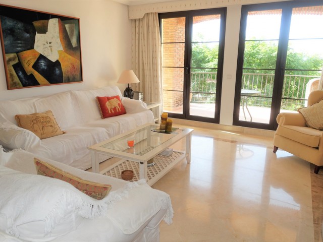 3 Sovrums Lägenhet i Benahavís